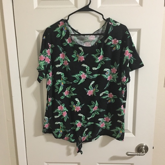 Old Navy Tops - Old Navy Tropical Floral Tie Front Top